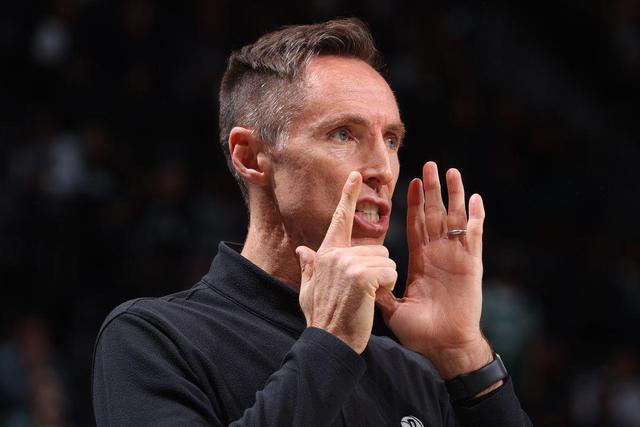 金年会官网入口-蒂姆连续三场比赛得分超过领先优势明显，雄鹿不断突破！观众掌声雷动的简单介绍