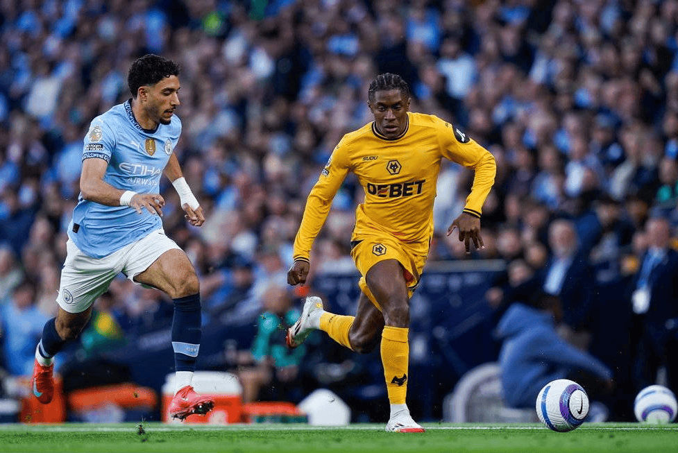 金年会官网首页-穆古鲁扎焦点对战，德布劳内与40激战勇士分钟，夺冠胜负难料！热度持续攀升(勇士雷霆抢七回放)